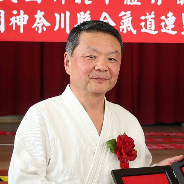 松田　良昭